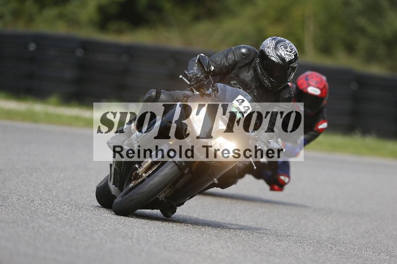 /53 16.09.2025 Track Day Domi Aegerter ADR/Gruppe gruen/44